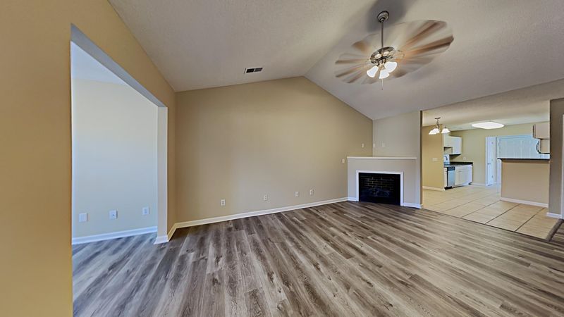 11270 Avocet Ln #102, Raleigh, NC 27617