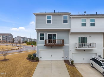 1128 Brickfield Dr, Cary, NC 27519