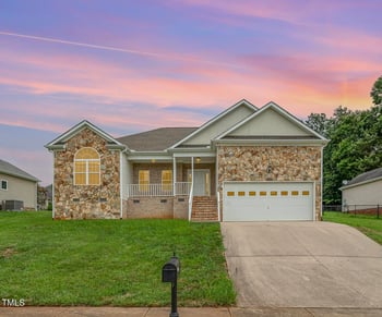 1128 Castle Dr, Graham, NC 27253