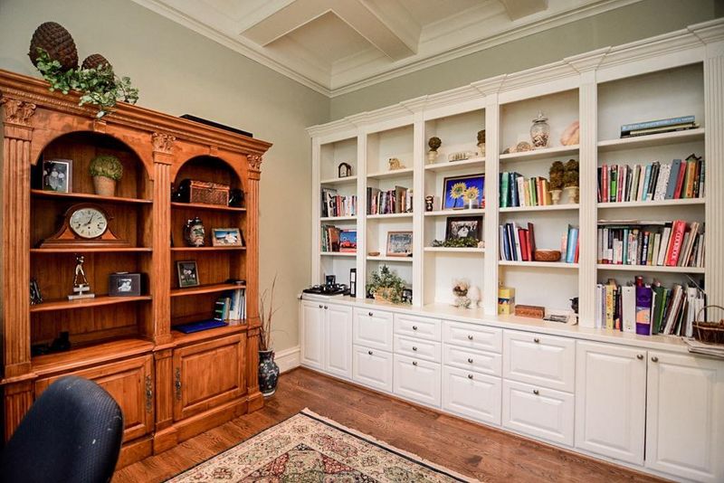 1128 N Devlin Ct, Raleigh, NC 27614