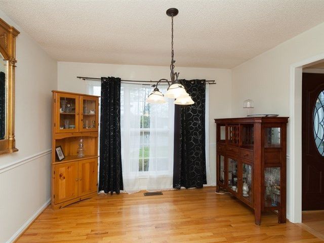 1128 Pilton Pl, Raleigh, NC 27604