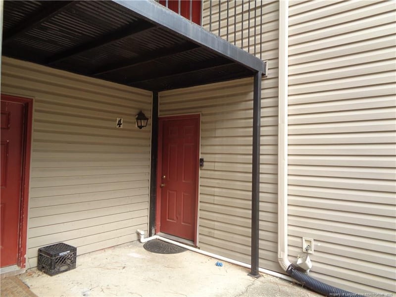 1128 Southwood Dr #4, Fayetteville, NC 28304