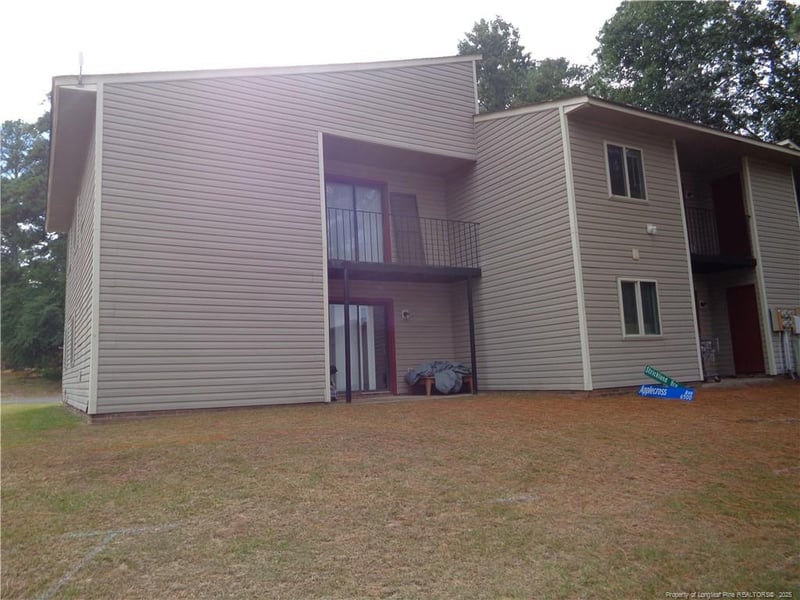 1128 Southwood Dr #4, Fayetteville, NC 28304