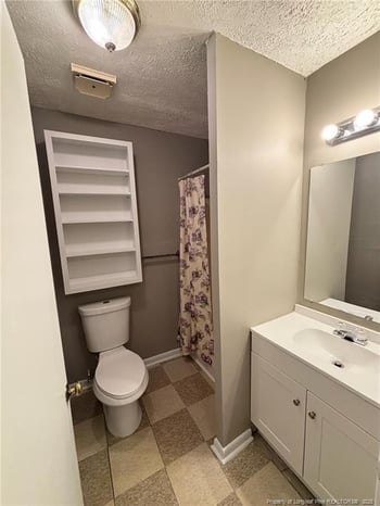 1128 Southwood Dr #4, Fayetteville, NC 28304