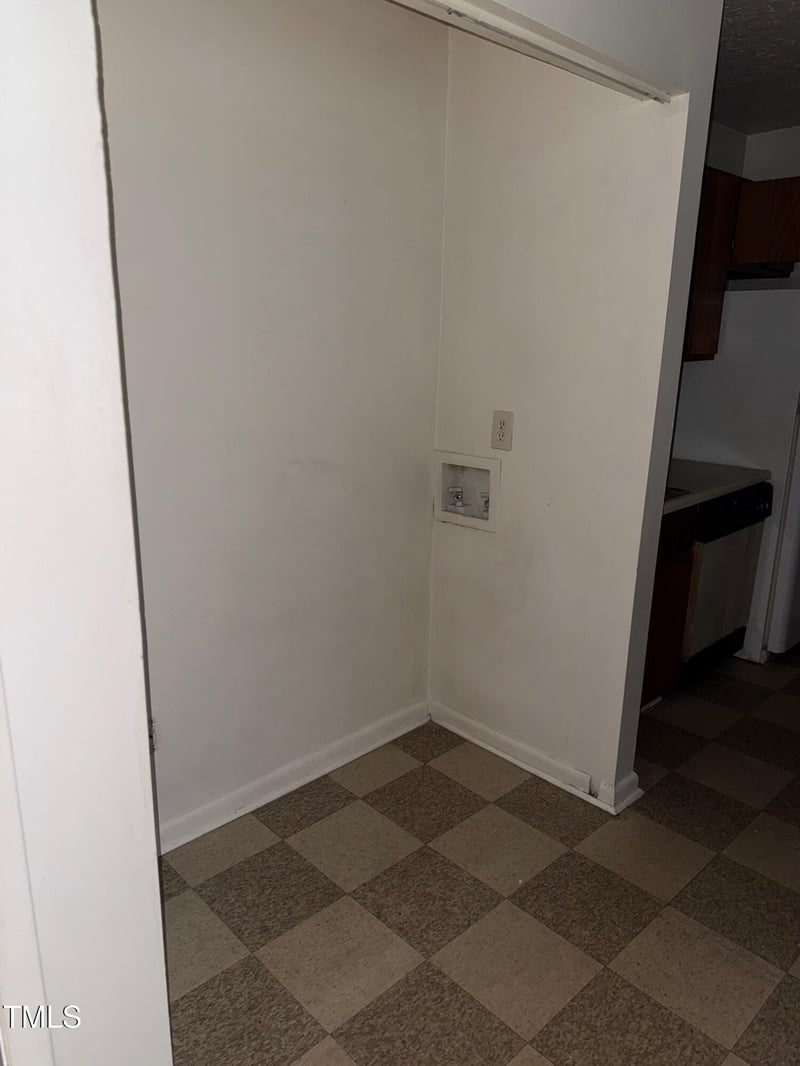 1128 Southwood Dr #7, Fayetteville, NC 28304