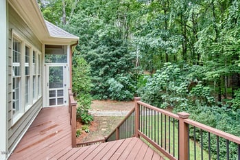 1128 Tacketts Pond Dr, Raleigh, NC 27614