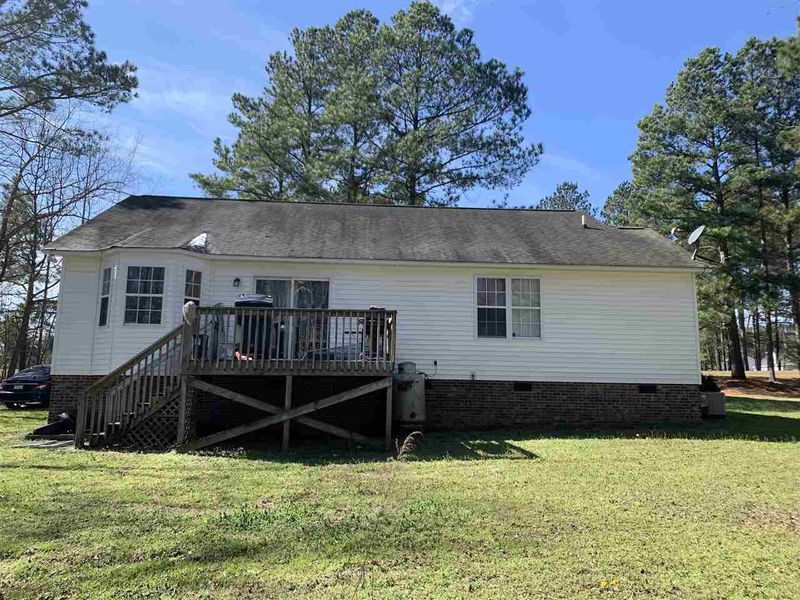 1129 Mclemore Rd, Clayton, NC 27520