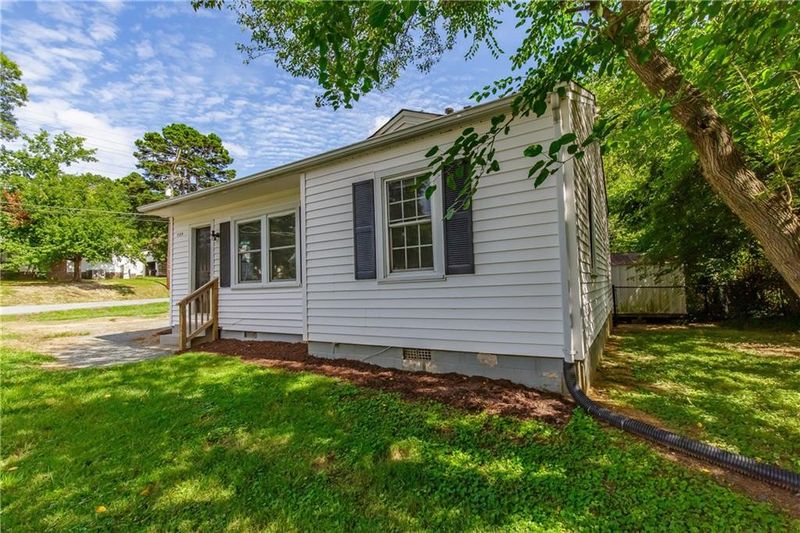 1129 N Mebane St, Burlington, NC 27217