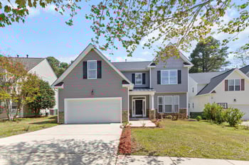 1129 Steelhorse Dr, Fuquay Varina, NC 27526