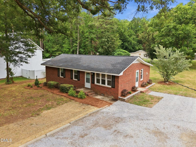 11291 Old Stage Rd, Willow Springs, NC 27592