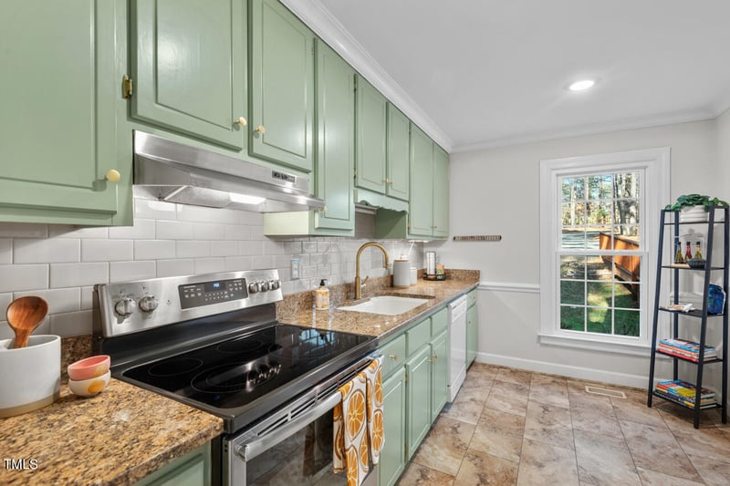 113 Adventure Trl, Cary, NC 27513
