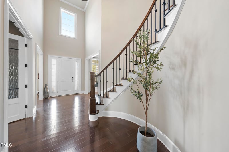113 Amberwing Ct, Holly Springs, NC 27540