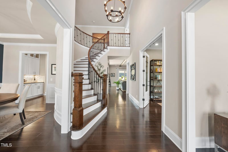 113 Amberwing Ct, Holly Springs, NC 27540