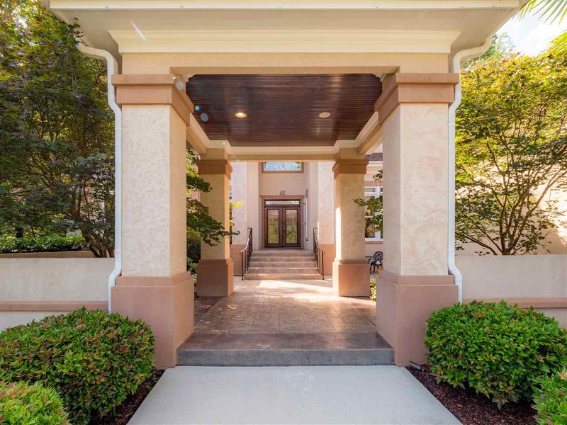 113 Bathgate Ln, Cary, NC 27513