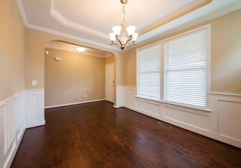 113 Bayham Dr, Holly Springs, NC 27540