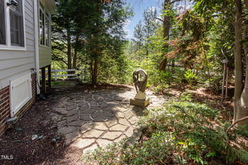 113 Beeley Ct, Cary, NC 27519