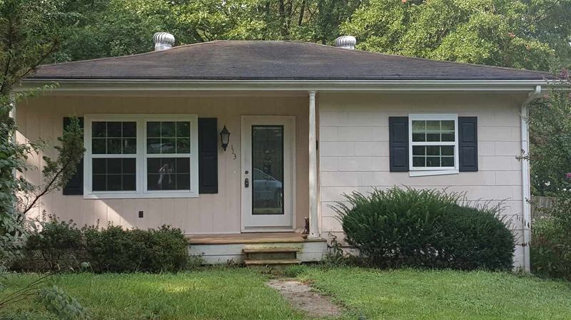 113 W Blanche St, Clayton, NC 27520