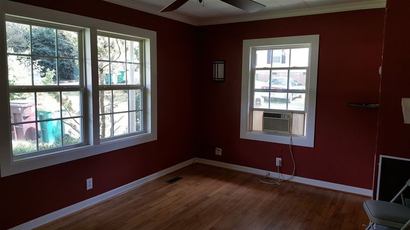 113 W Blanche St, Clayton, NC 27520