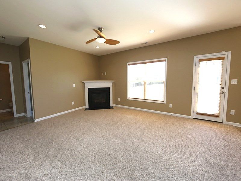 113 Boatdock Dr, Holly Springs, NC 27540