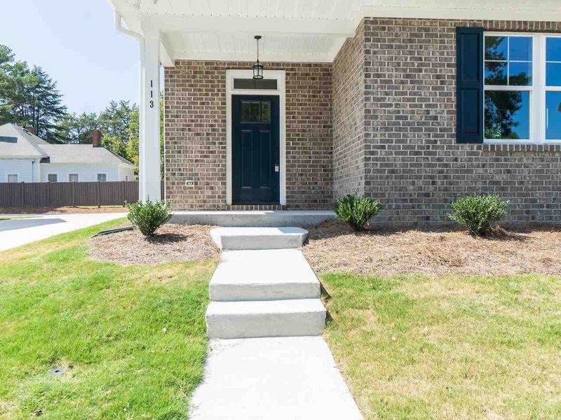 113 Bridge St, Fuquay Varina, NC 27526