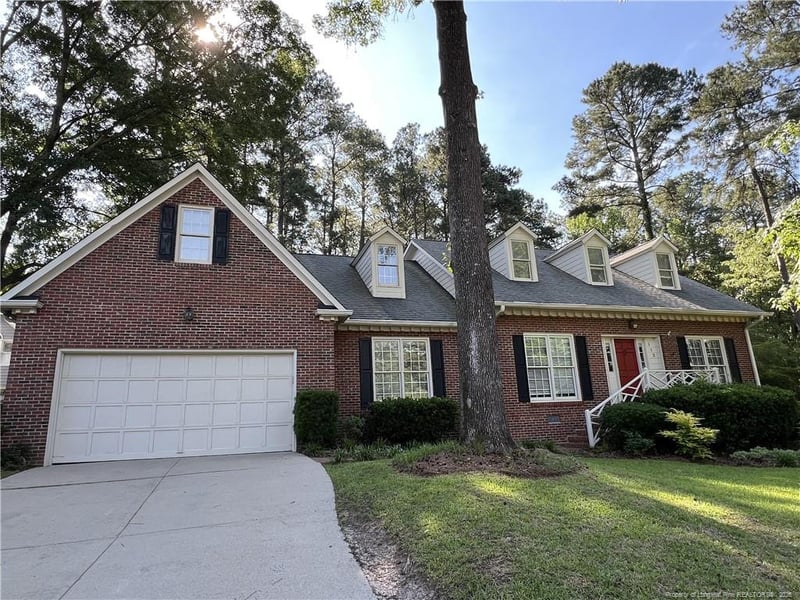 113 Bryce Creek Ln, Fayetteville, NC 28303