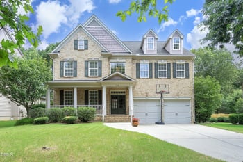 113 Bryce Meadow Dr, Holly Springs, NC 27540