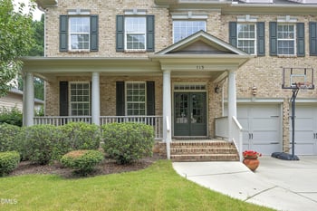 113 Bryce Meadow Dr, Holly Springs, NC 27540