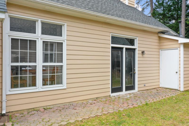 113 Buena Vista Dr, Cary, NC 27513