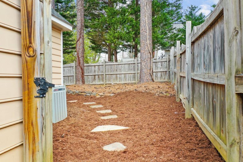 113 Buena Vista Dr, Cary, NC 27513