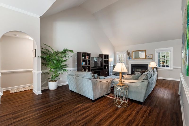 113 Carlion Ct, Durham, NC 27713