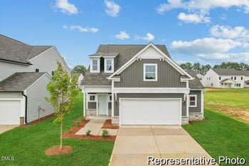 113 Cedarbranch Way #182, Erwin, NC 28339