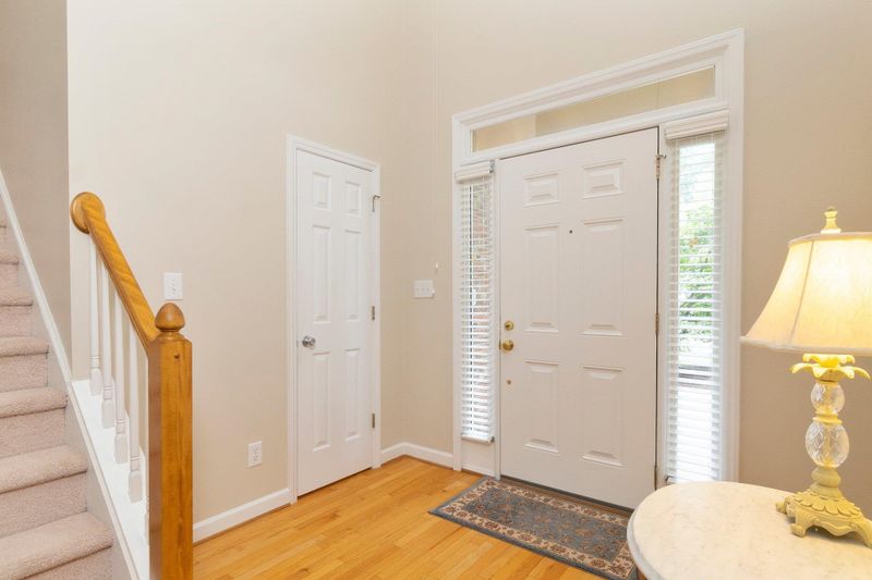 113 Chatsworth St, Cary, NC 27513
