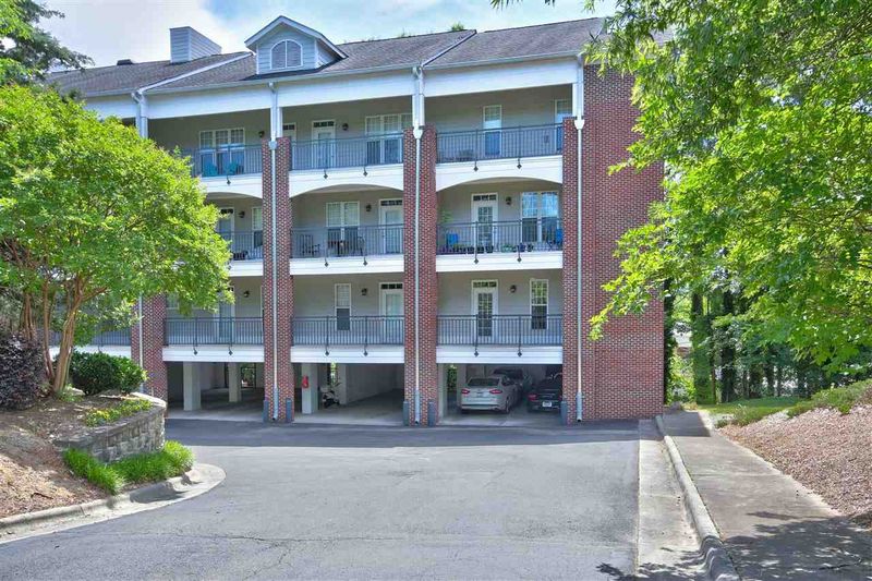113 Conner Dr #108, Chapel Hill, NC 27514