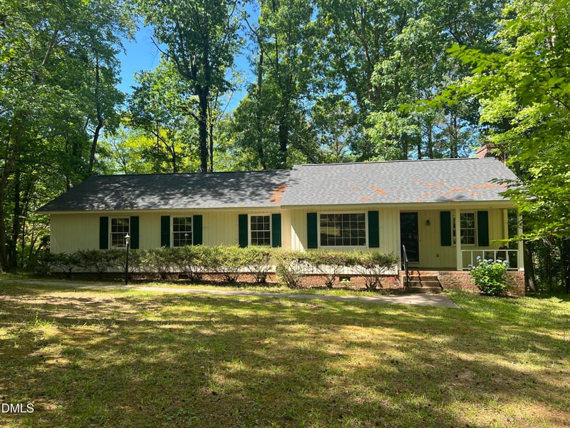 113 Country Brook Ln, Youngsville, NC 27596