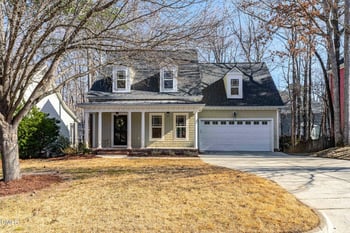 113 Country Valley Ct, Apex, NC 27502