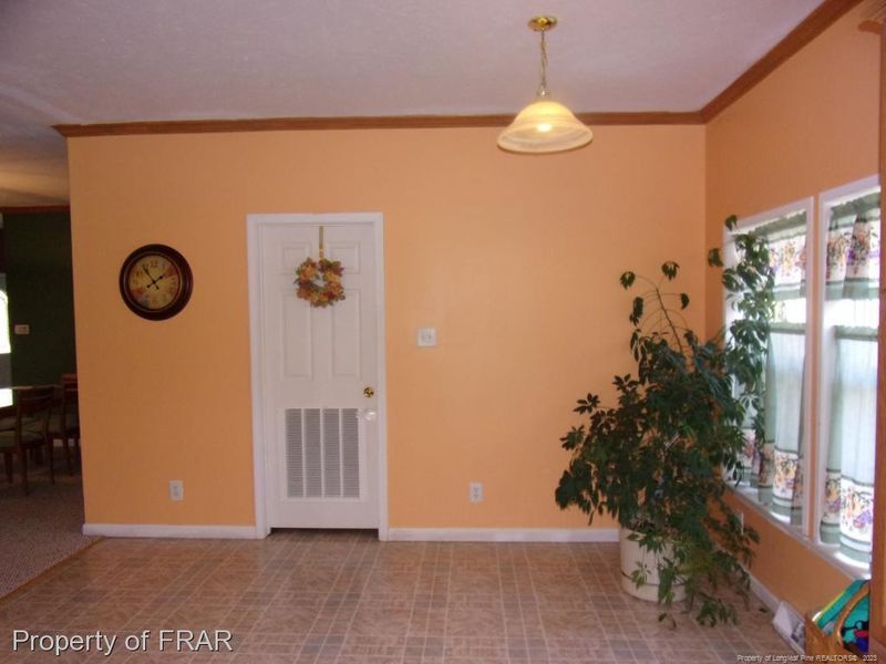 113 Cranes Dr, Sanford, NC 27332
