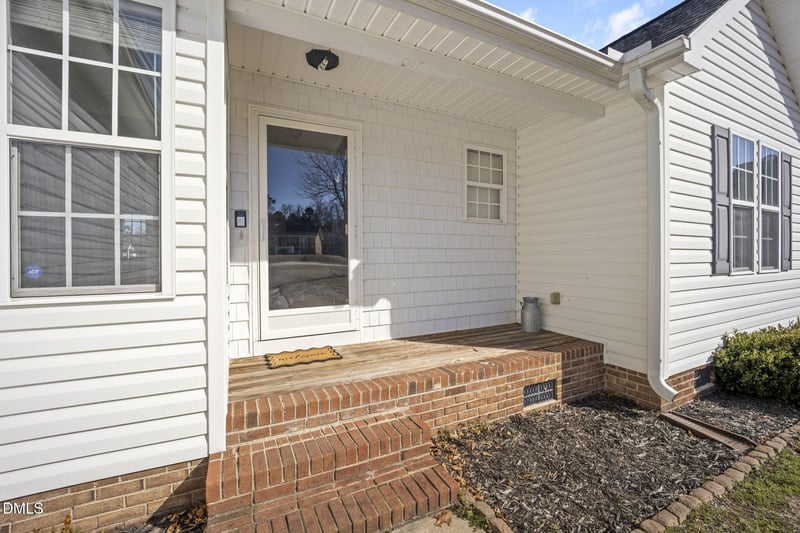 113 Dawn Ave, Four Oaks, NC 27524