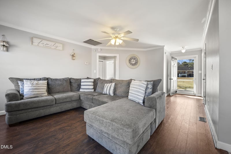 113 Dawn Ave, Four Oaks, NC 27524