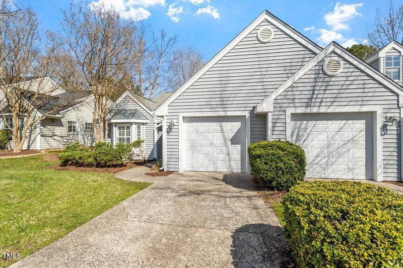 113 Duchess Ln, Chapel Hill, NC 27517