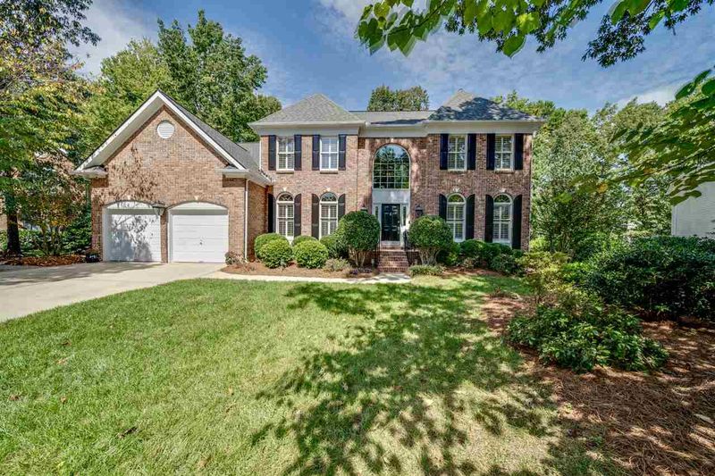 113 Eagle Meadow Ct, Cary, NC 27519