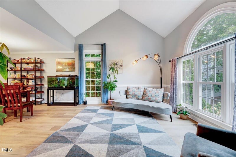 113 Fetzer Ct, Cary, NC 27513