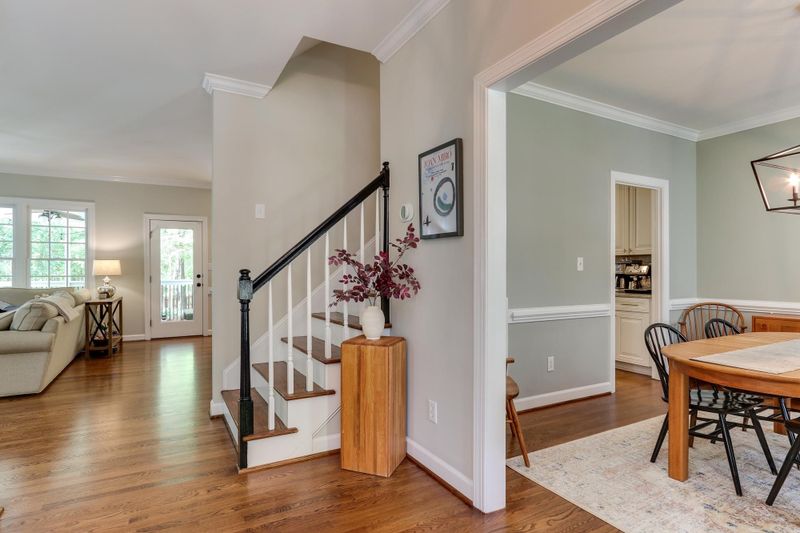 113 Flora Springs Dr, Cary, NC 27519