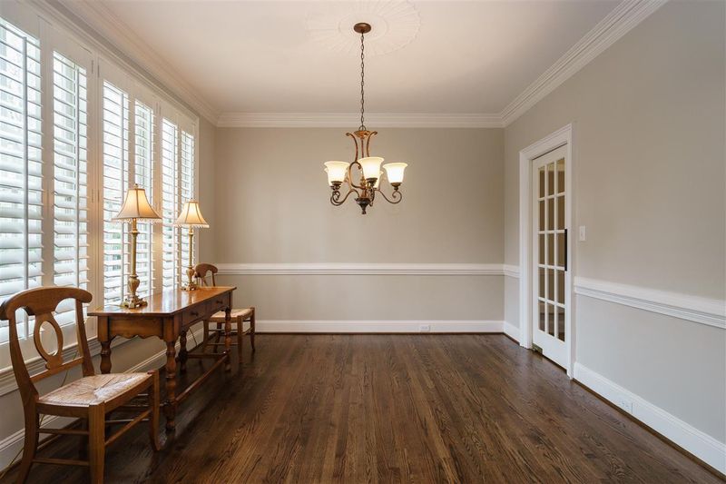 113 Fox Briar Ln, Cary, NC 27518