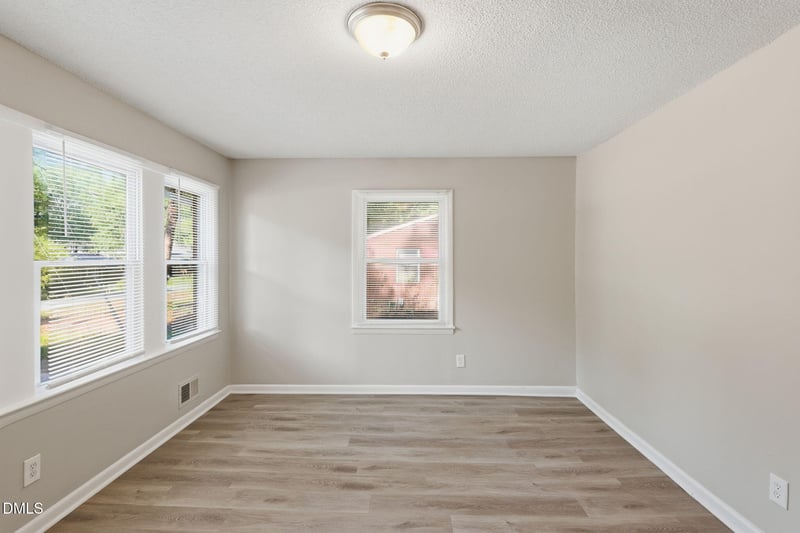 113 Franklin St, Zebulon, NC 27597