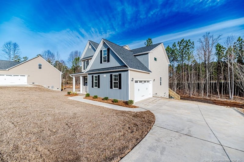 113 Godwin Ct, Sanford, NC 27330