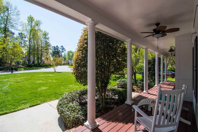 113 Goldenthal Ct, Cary, NC 27519