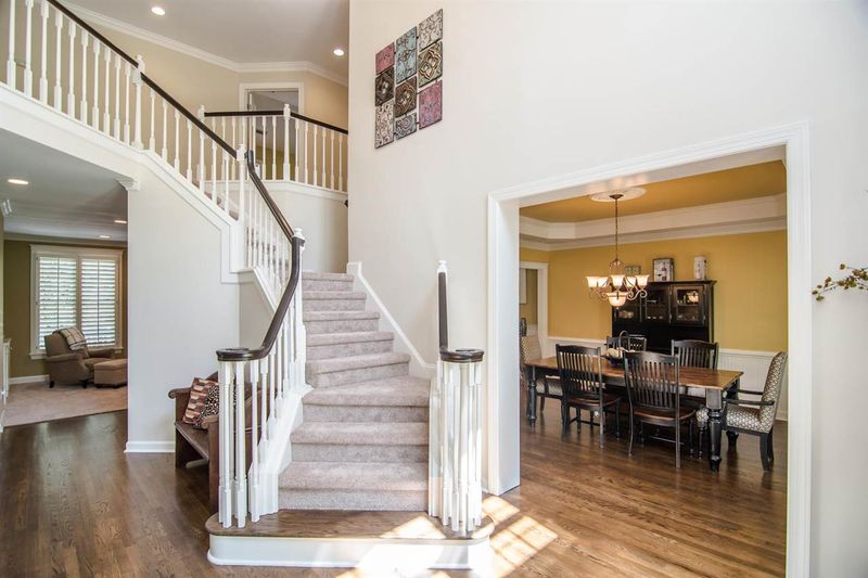 113 Goldenthal Ct, Cary, NC 27519