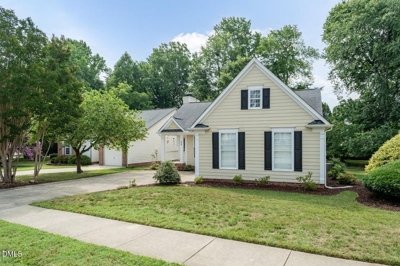 113 Gremar Dr, Holly Springs, NC 27540