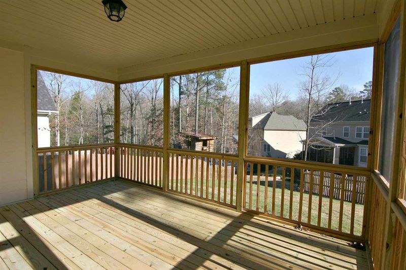 113 Gryffindor Ln, Holly Springs, NC 27540