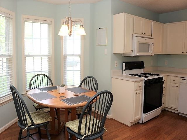 113 Harvester Dr, Holly Springs, NC 27540